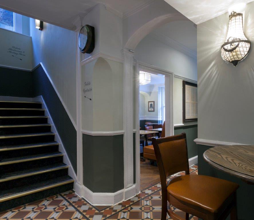 Hotel The Greyhound Wetherspoon 4*
