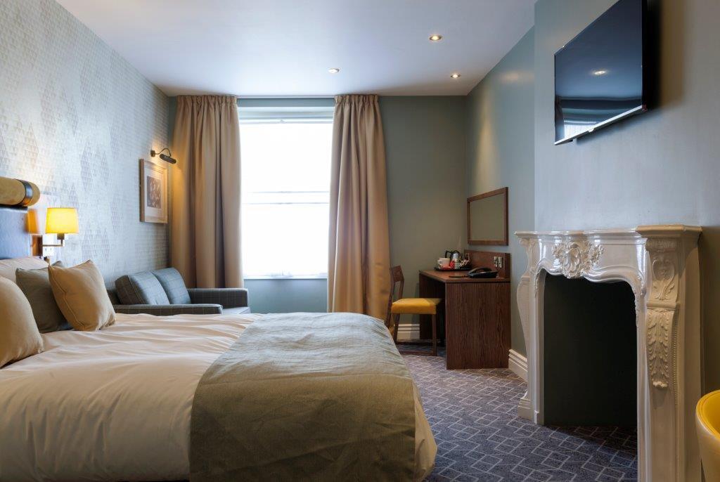 The Greyhound Wetherspoon Hotel