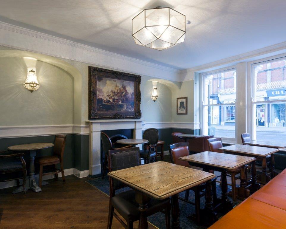 Hotel The Greyhound Wetherspoon 4*